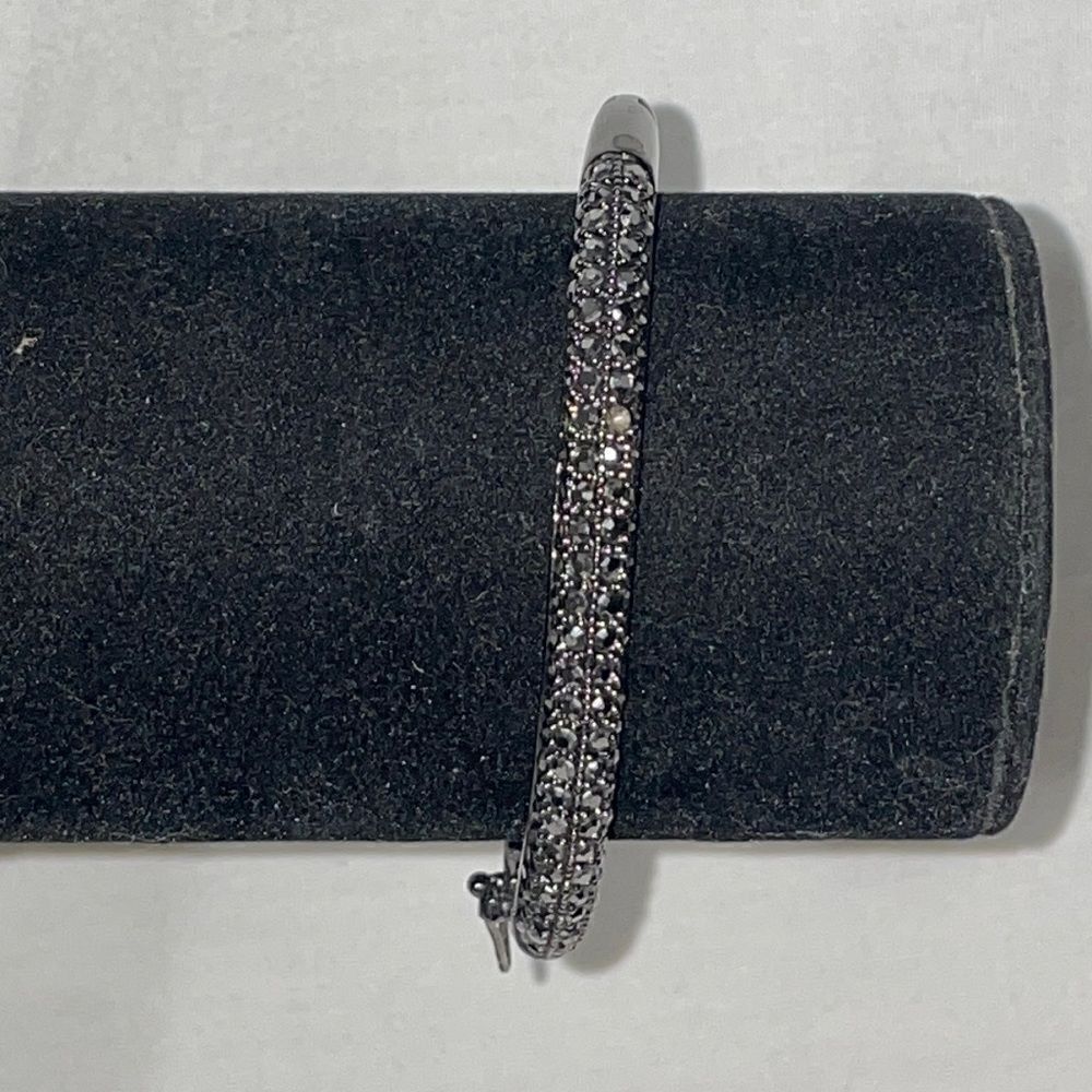 Small Bangle Style Bracelet